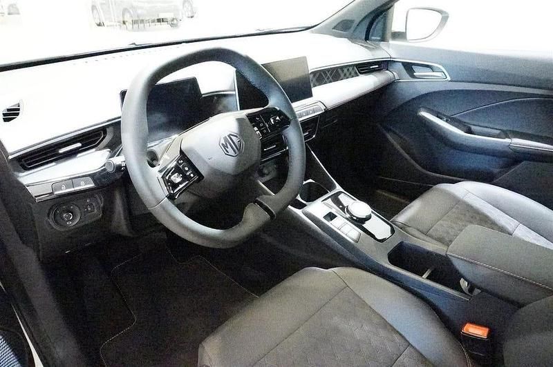 Begagnad MG MG3 102 HK (75 kW) 2024 Vit Halvkombi