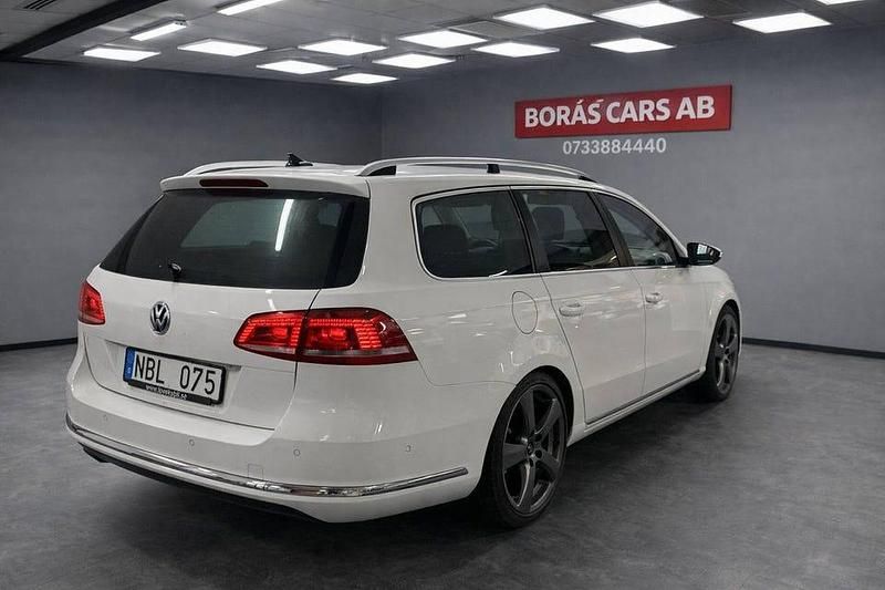 Begagnad VW Passat 150 HK (110 kW) 2012 Vit Kombi