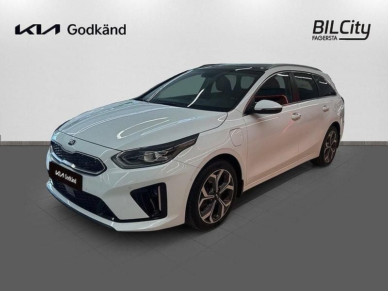 Vit Begagnad 2020 Kia Ceed Sportswagon 2 Kombi | 239 900 kr (Marknadspris) - Bild 1/4