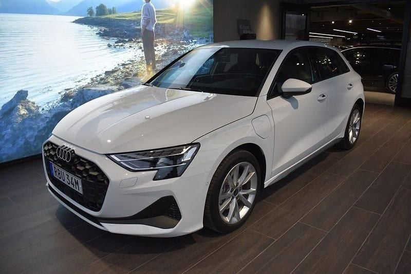 Begagnad Audi A3 Proline 150 HK (110 kW) 2025 Arkonavit