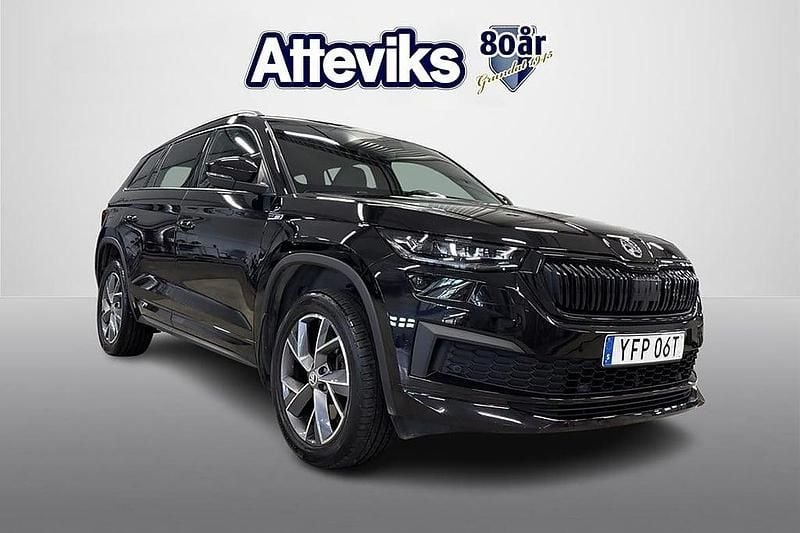 Svart Begagnad 2022 Skoda Kodiaq SportLine SUV | 389 900 kr (Bra pris) - Bild 1/4