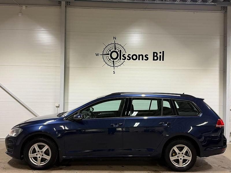 Begagnad VW Golf VII 105 HK (77 kW) 2014 Blå Kombi