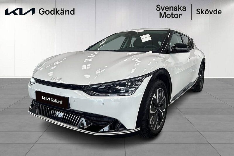 Vit Begagnad 2023 Kia EV6 3 SUV | 529 200 kr (Marknadspris) - Bild 1/4