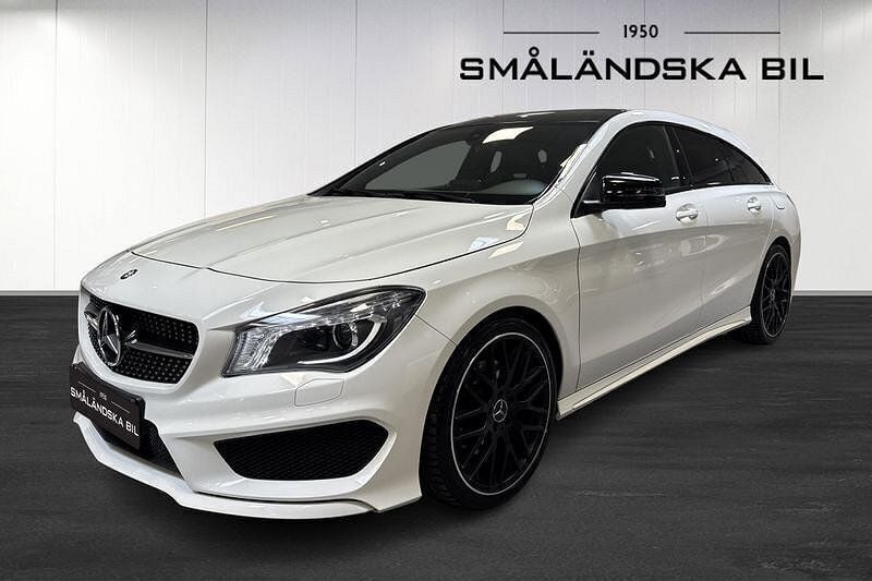 Vit Begagnad 2016 Mercedes CLA220 Shooting Brake AMG Kombi | 209 000 kr (Marknadspris) - Bild 1/4