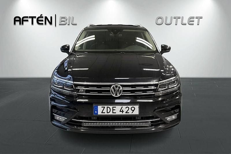 Begagnad VW Tiguan Allspace Executive 190 HK (139 kW) 2018 Deep black pearl effect SUV