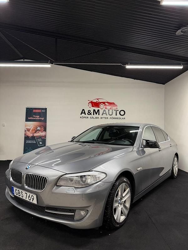 Begagnad BMW 520 184 HK (135 kW) 2011 Grå Sedan