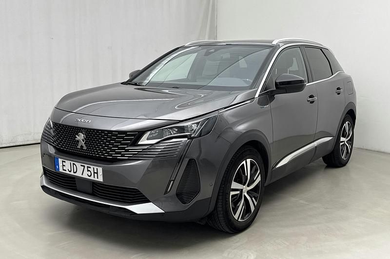Grå Begagnad 2021 Peugeot 3008 GT Sedan | 239 000 kr - Bild 1/4