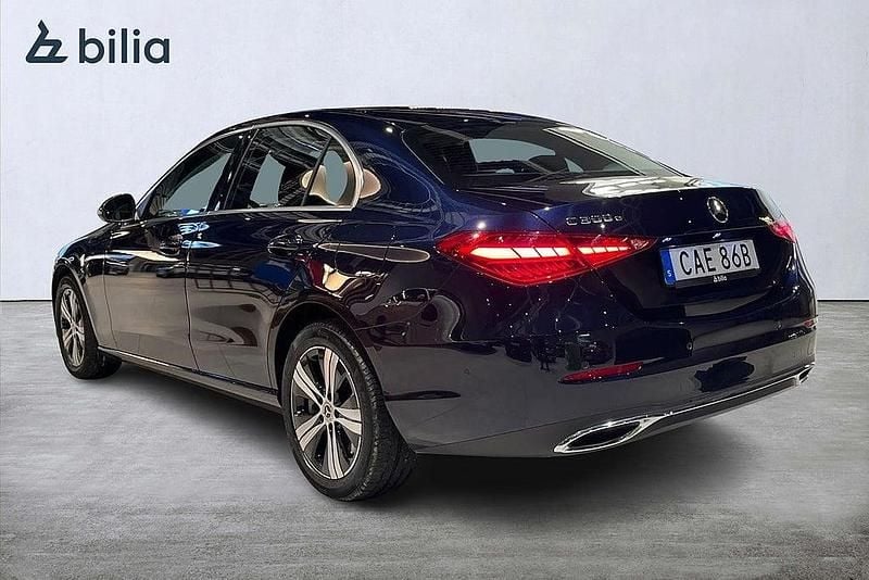 Begagnad Mercedes C300e 204 HK (150 kW) 2022 Mörkblå Sedan