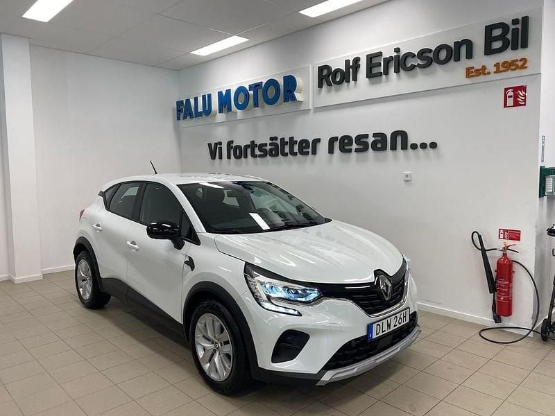 Vit Begagnad 2022 Renault Captur Zen SUV | 159 500 kr (Marknadspris) - Bild 1/4