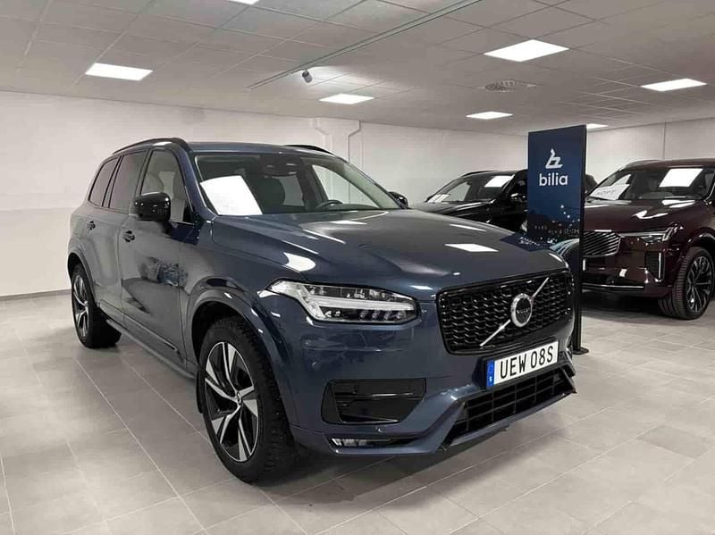 Blå Begagnad 2023 Volvo XC90 SUV | 619 500 kr (Bra pris) - Bild 1/1