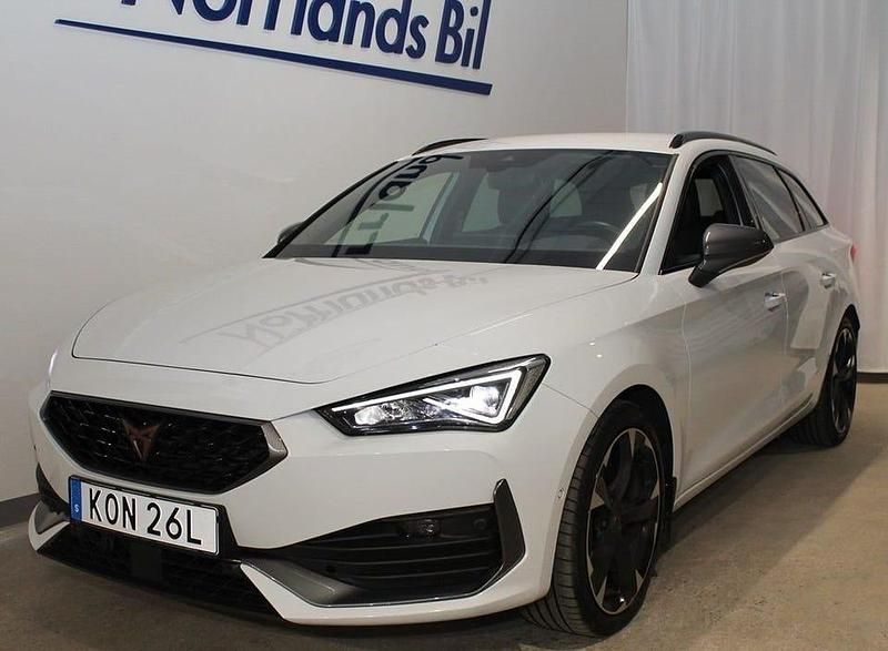 Begagnad Cupra Leon 150 HK (110 kW) 2024 Vit (nevada white metallic) Kombi