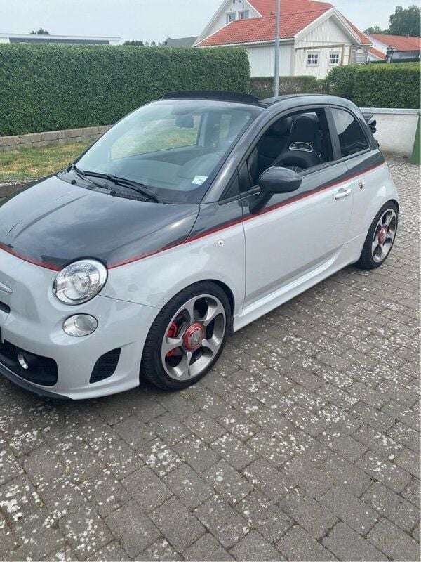 Begagnad 2012 Abarth 500C Cab | 119 000 kr - Bild 1/4