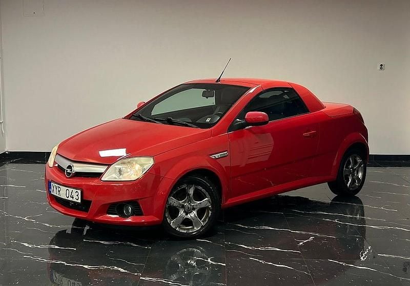 Röd Begagnad 2006 Opel Tigra Cab | 19 900 kr - Bild 1/4