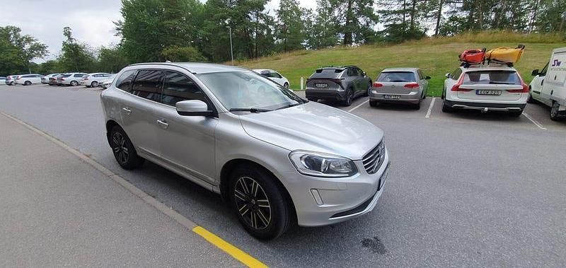 Begagnad 2016 Volvo XC60 SUV | 139 000 kr - Bild 1/4