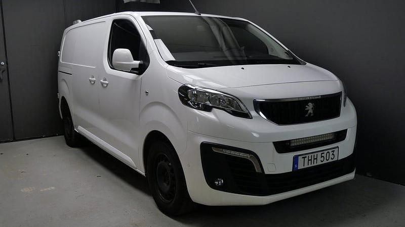 Vit Begagnad 2018 Peugeot Expert Van | 119 900 kr (Marknadspris) - Bild 1/4