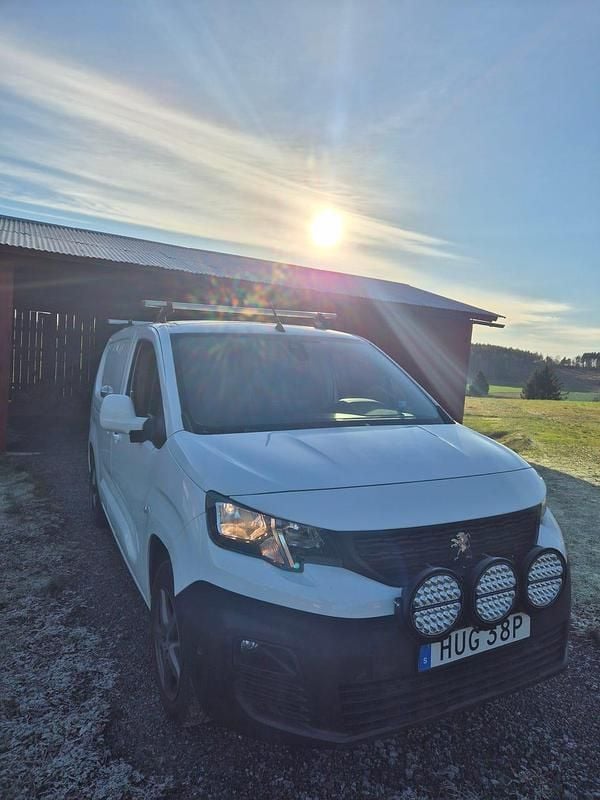 Begagnad 2019 Peugeot Partner Van | 120 000 kr (Superpris) - Bild 1/4