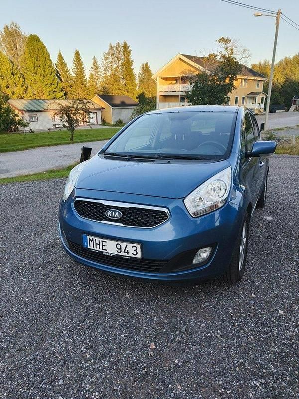 Blå Begagnad 2012 Kia Venga Halvkombi | 45 000 kr (Marknadspris) - Bild 1/4