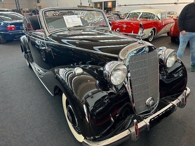 Beige Begagnad 1950 Mercedes 170S Sedan | 1 600 000 kr - Bild 1/4