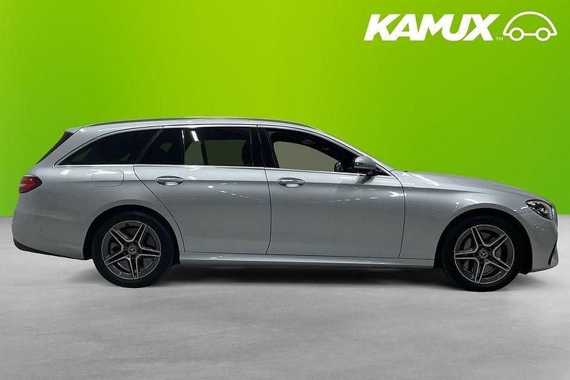 Begagnad Mercedes E300 AMG 306 HK (225 kW) 2023 Grå Kombi