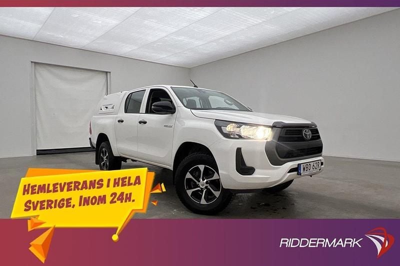 Vit Begagnad 2024 Toyota HiLux Pickup | 479 700 kr (Marknadspris) - Bild 1/3