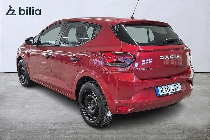 Begagnad Dacia Sandero Essentiel 91 HK (66 kW) 2022 Röd Halvkombi