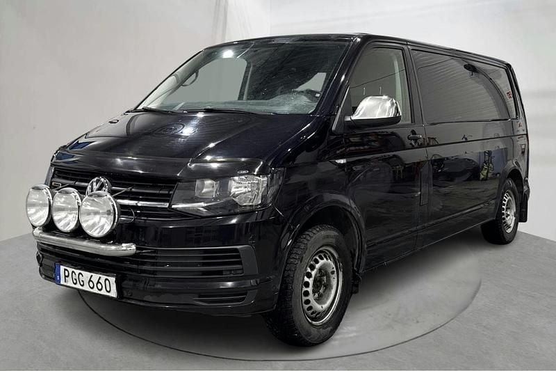 Svart Begagnad 2017 VW T6 Van | 140 000 kr (Marknadspris) - Bild 1/4