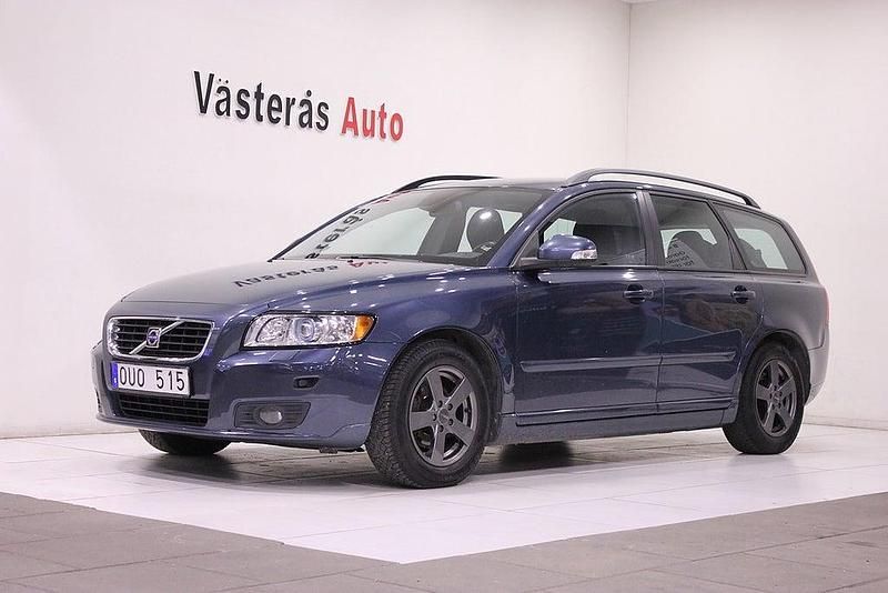 Begagnad Volvo V50 Momentum 125 HK (91 kW) 2009 Blå Kombi