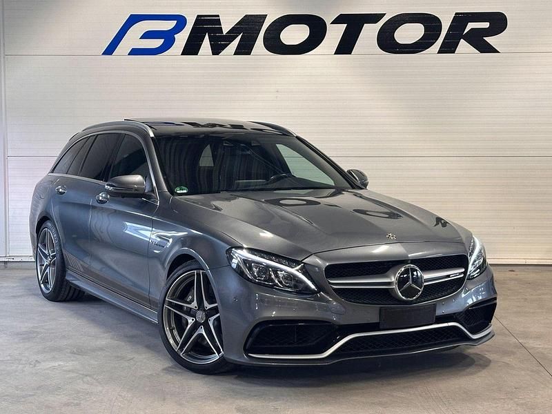 Mörkgrå Begagnad 2017 Mercedes C63 AMG AMG Kombi | 529 900 kr (Marknadspris) - Bild 1/4