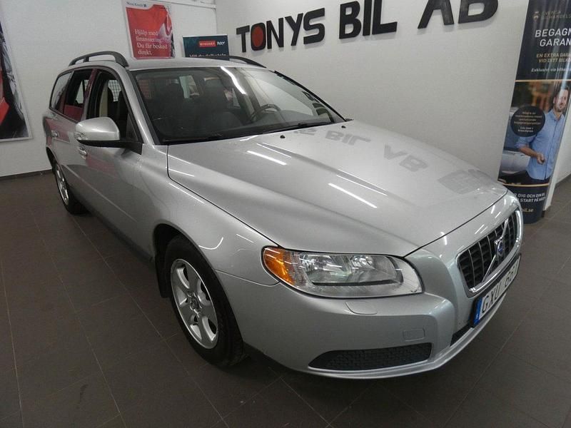 Blå (silver) Begagnad 2008 Volvo V70 Kinetic Kombi | 44 900 kr (Bra pris) - Bild 1/4