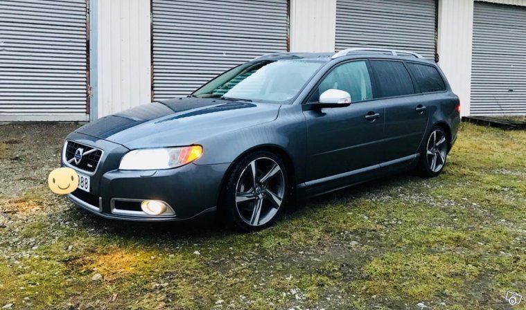 Volvo v70 stance