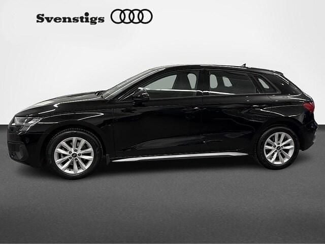 Begagnad Audi A3 Proline 150 HK (110 kW) 2023 Brilliantsvart Sedan