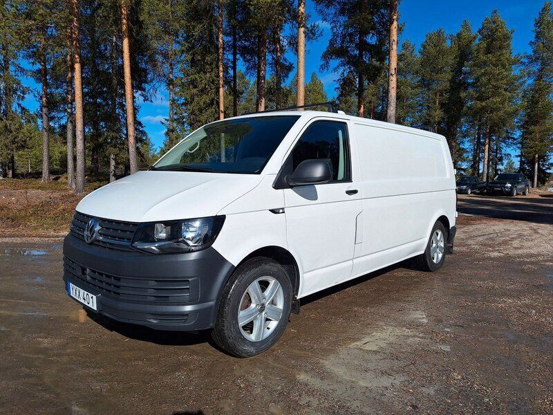 Vit Begagnad 2018 VW T6 Van | 179 900 kr (Marknadspris) - Bild 1/4