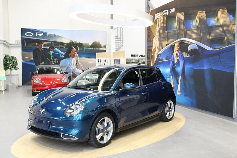 Grön Begagnad 2022 Ora 03 Halvkombi | 184 900 kr - Bild 1/4