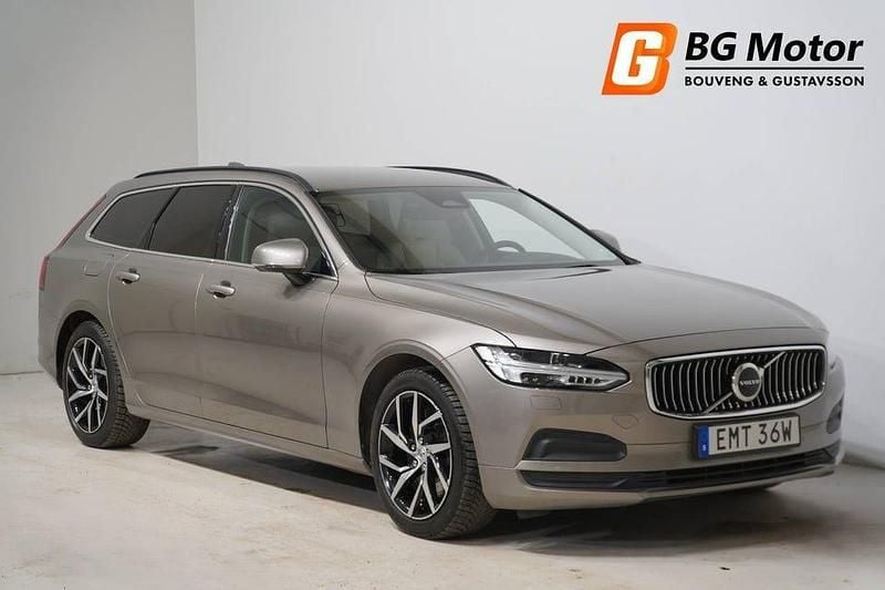 Grå Begagnad 2022 Volvo V90 Momentum Kombi | 337 900 kr (Marknadspris) - Bild 1/4