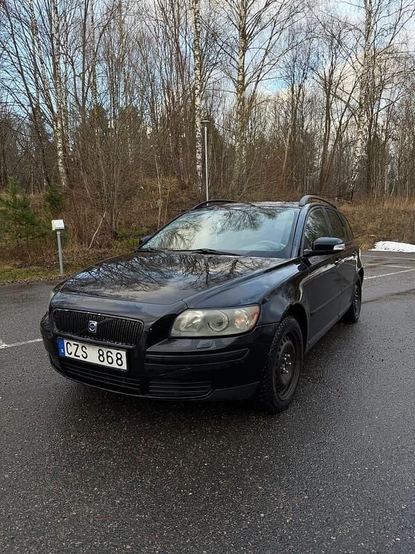 Begagnad 2007 Volvo V50 Kombi | 21 000 kr (Marknadspris) - Bild 1/4