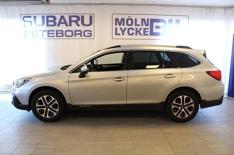 Silver Begagnad 2020 Subaru Outback SUV | 279 900 kr (Marknadspris) - Bild 1/4