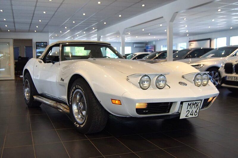 Vit Begagnad 1973 Chevrolet Corvette Stingray Cab | 359 000 kr - Bild 1/4