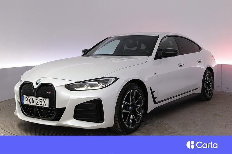 Vit Begagnad 2022 BMW i4 M Sport Sedan | 457 900 kr (Superpris) - Bild 1/4