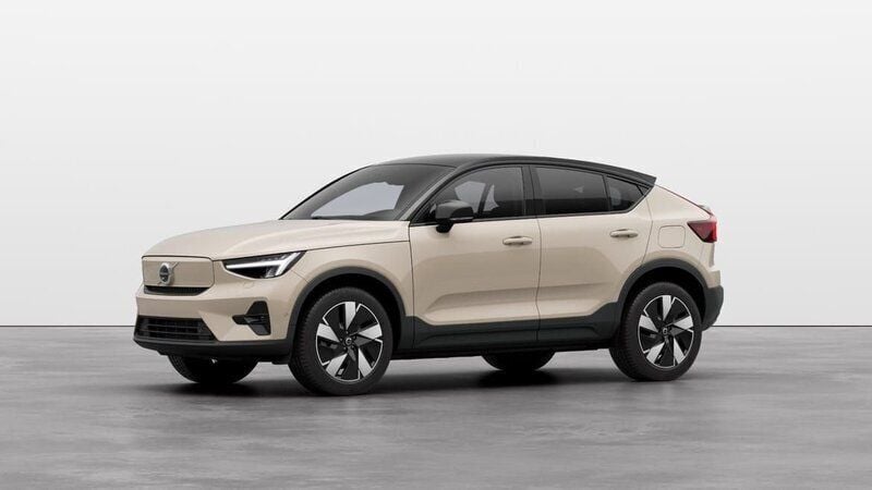 Ljusbrun (brun) Ny 2024 Volvo EC40 Plus SUV | 579 900 kr (Marknadspris) - Bild 1/3