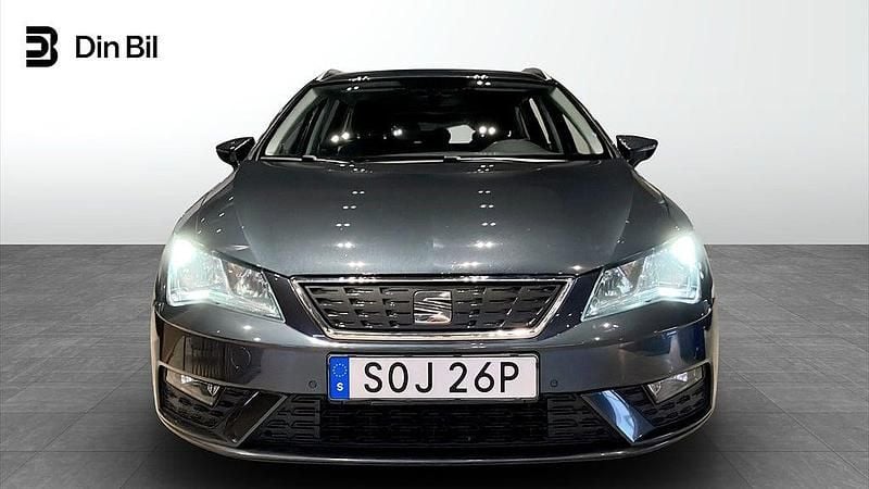 Begagnad Seat Leon ST Style 116 HK (85 kW) 2019 Grå Kombi