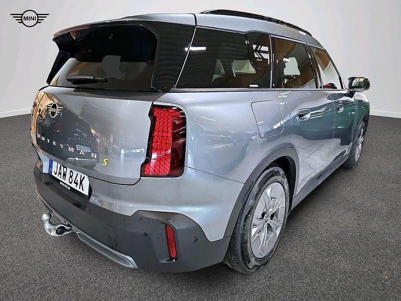 Begagnad Mini Countryman 233 kW (317 HK) 2024 Grön SUV