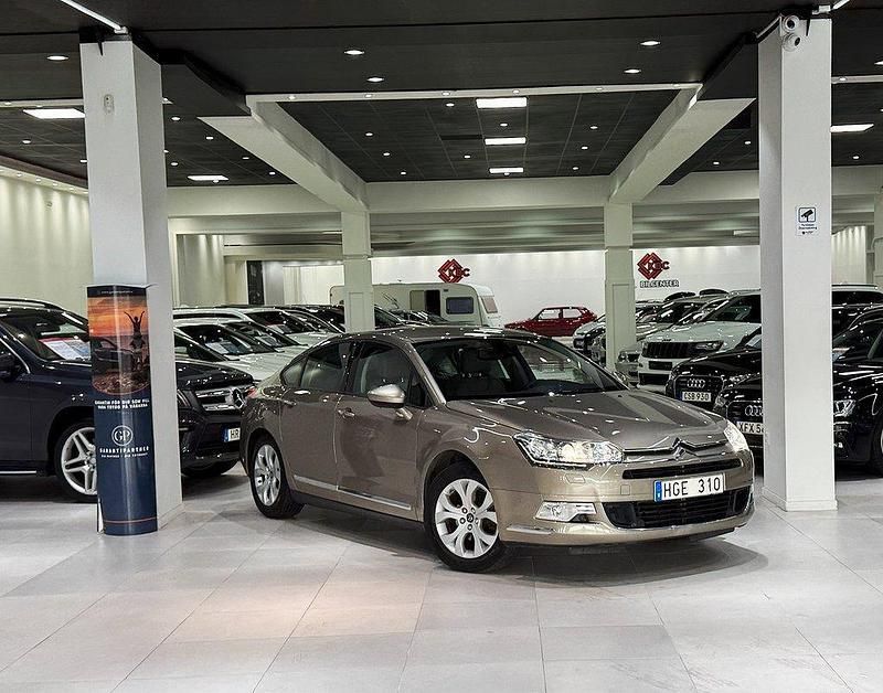 Ljusbrun Begagnad 2011 Citroën C5 Sedan | 54 900 kr (Marknadspris) - Bild 1/4