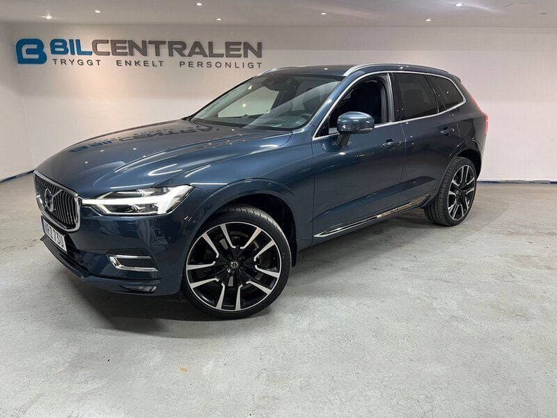 Mörkblå Begagnad 2019 Volvo XC60 Inscription SUV | 499 800 kr (Dyr) - Bild 1/4