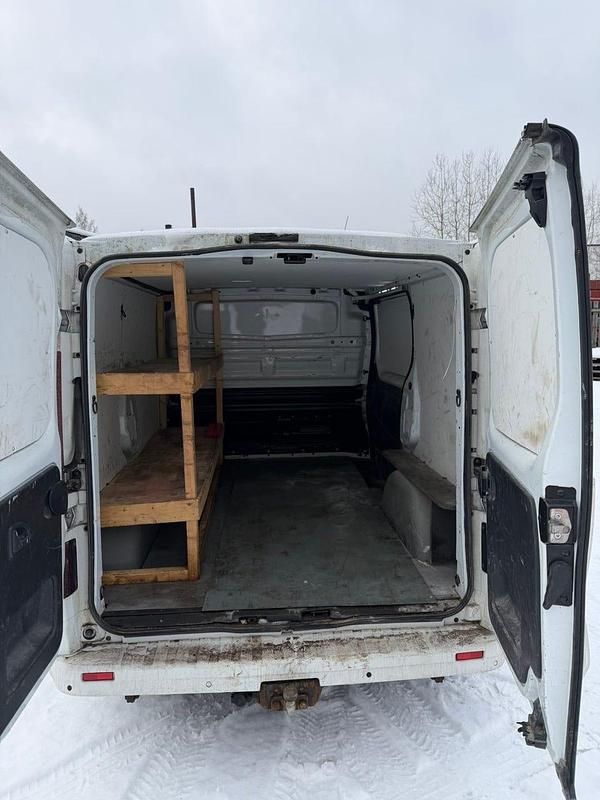 Begagnad Opel Vivaro 120 HK (88 kW) 2015 Minibuss