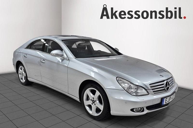 Silver Begagnad 2005 Mercedes CLS500 Sedan | 149 000 kr - Bild 1/4