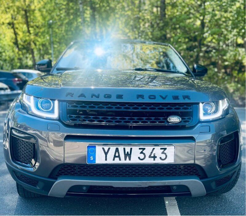 Grå Begagnad 2016 Land Rover Range Rover evoque SE SUV | 199 900 kr (Marknadspris) - Bild 1/4