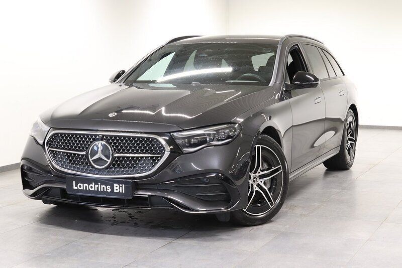 Grå Begagnad 2024 Mercedes E220 AMG Kombi | 729 000 kr - Bild 1/4