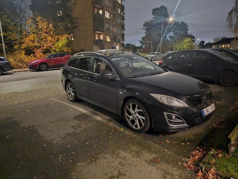 Svart Begagnad 2010 Mazda 6 Kombi | 55 000 kr (Marknadspris) - Bild 1/4