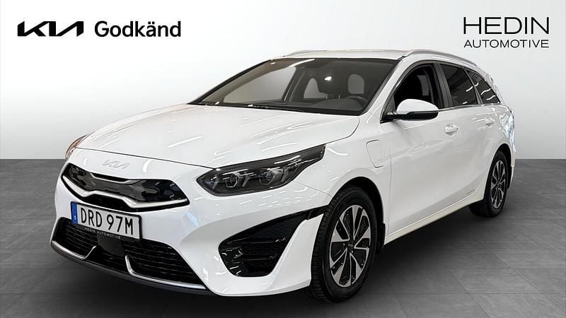 Begagnad Kia Ceed Sportswagon 2023 Vit Kombi