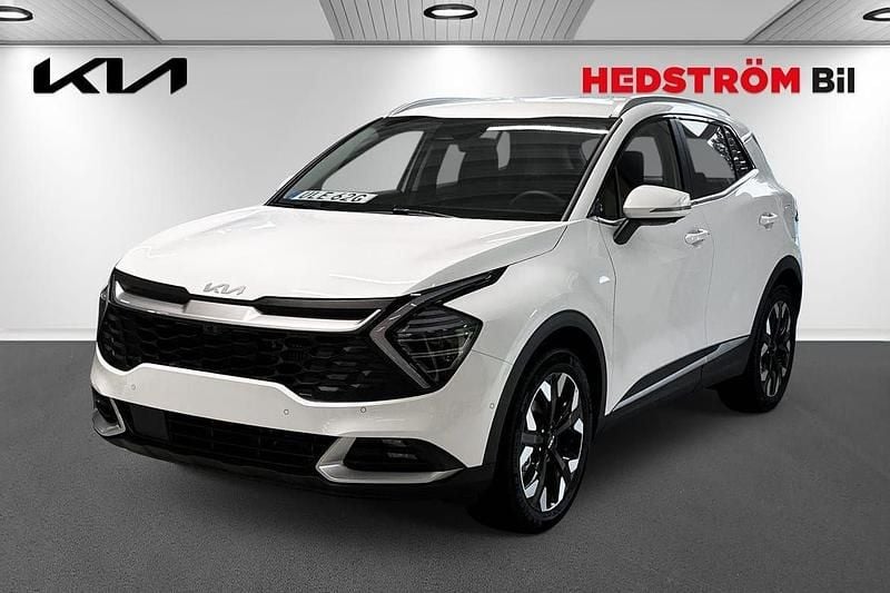 Vit Ny 2025 Kia Sportage Advance SUV | 444 475 kr (Bra pris) - Bild 1/4